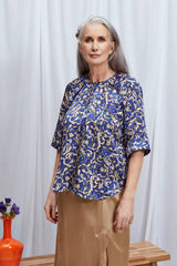 2 in 1 Luna Blouse Blue/Rose Flowers - Space to Show
