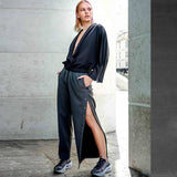 Tomo, high-waisted pants with snap buttons - Space to Show