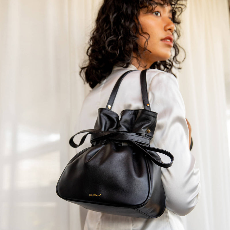Sacfleur leather bag in black - Space to Show